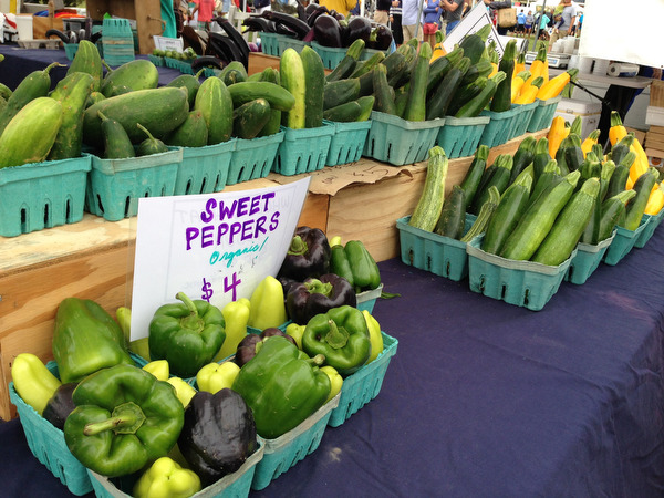 Shopping at the Montauk Farmers Market – Sour Cherry Farm